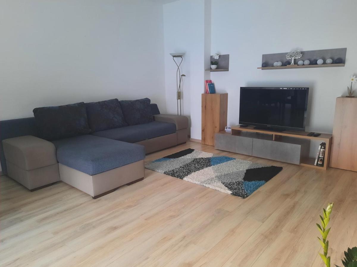Livia Apartman Heviz Bagian luar foto